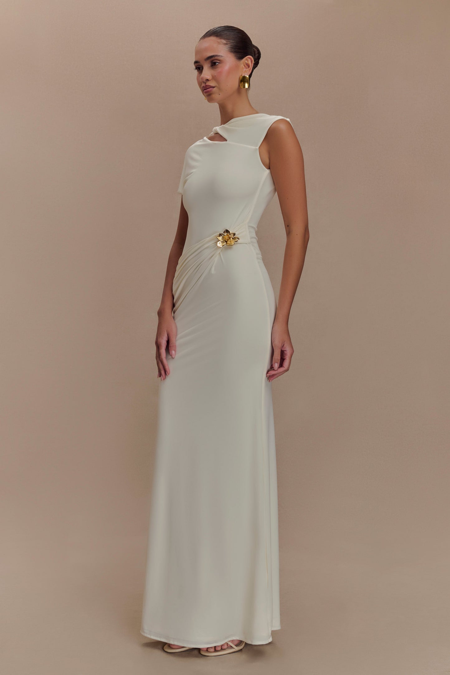Metal Flower Cut-Out Gathering Maxi Dress