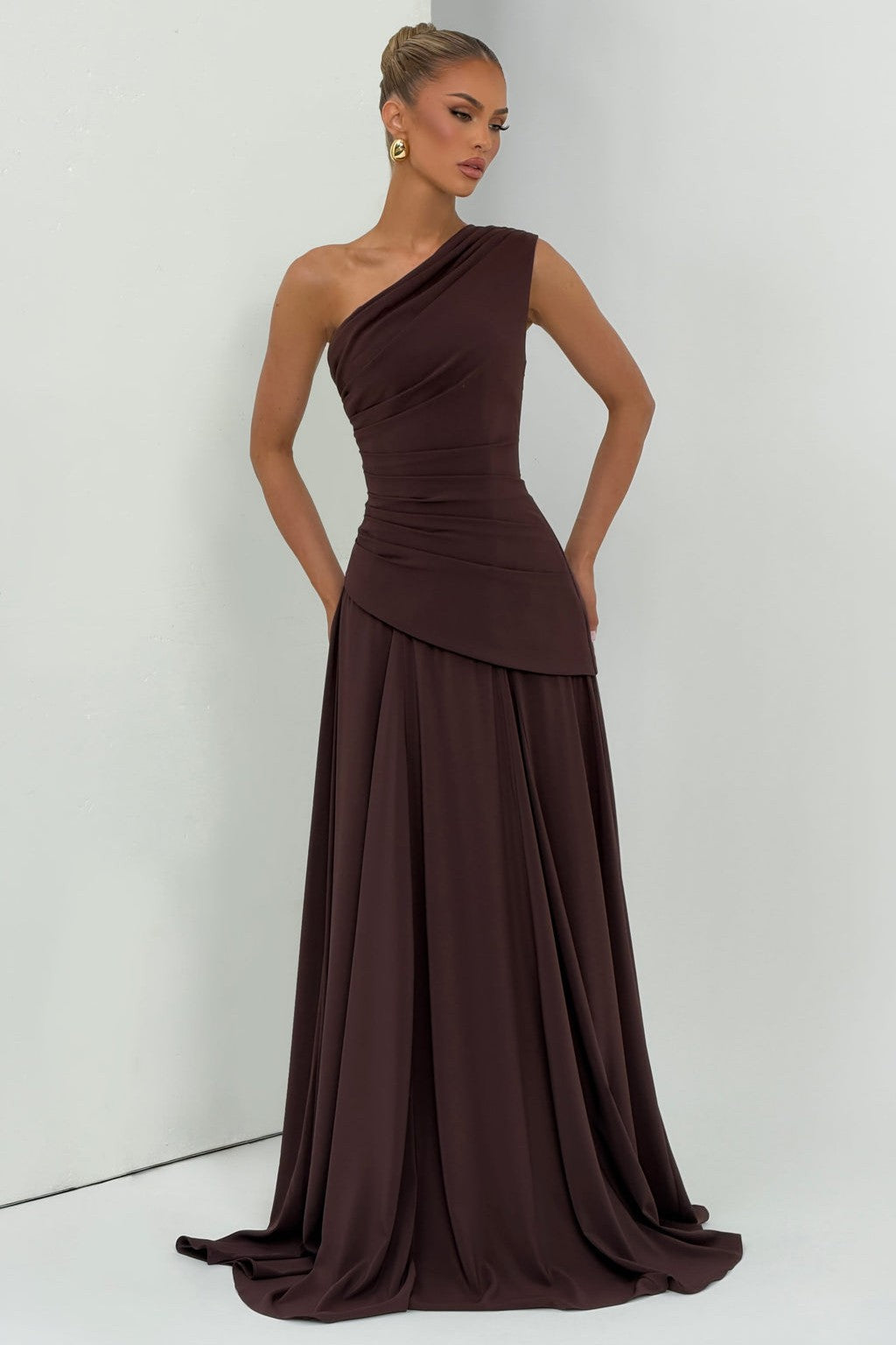 One Shoulder Gathering Tie-Up Maxi Dress